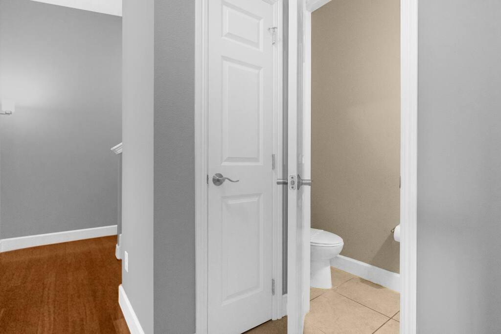 Vibrant 4Br Family Townhome 1 Mile From Disney World And Disney Springs 奥兰多 外观 照片