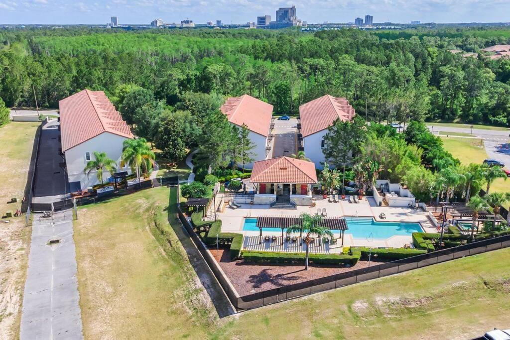 Vibrant 4Br Family Townhome 1 Mile From Disney World And Disney Springs 奥兰多 外观 照片